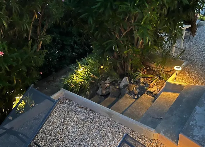 Appartamento Détente à Juan Les Pins 2 Pièces Climatisée à 500m Des Plages Antibes