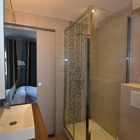 Detente A Juan Les Pins 2 Pieces Climatisee A 500m Des Plages * Antibes