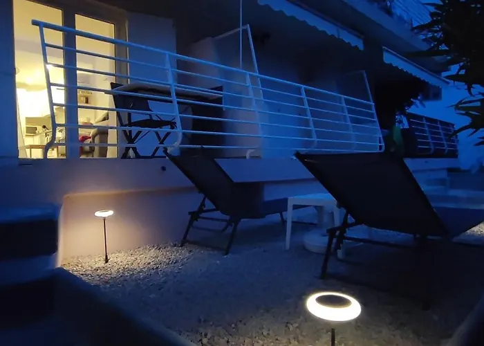 Detente A Juan Les Pins 2 Pieces Climatisee A 500m Des Plages Apartment