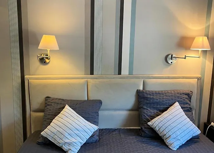 Apartment Detente A Juan Les Pins 2 Pieces Climatisee A 500m Des Plages